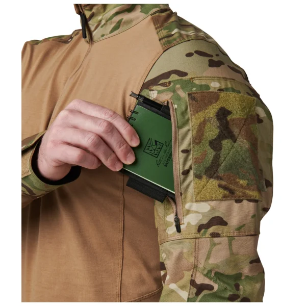 قميص ممواه بأكمام طويلة